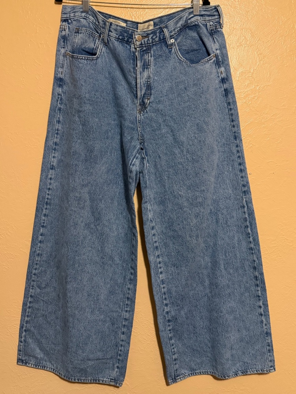 Universal Thread Light Blue Denim Jeans wide baggy